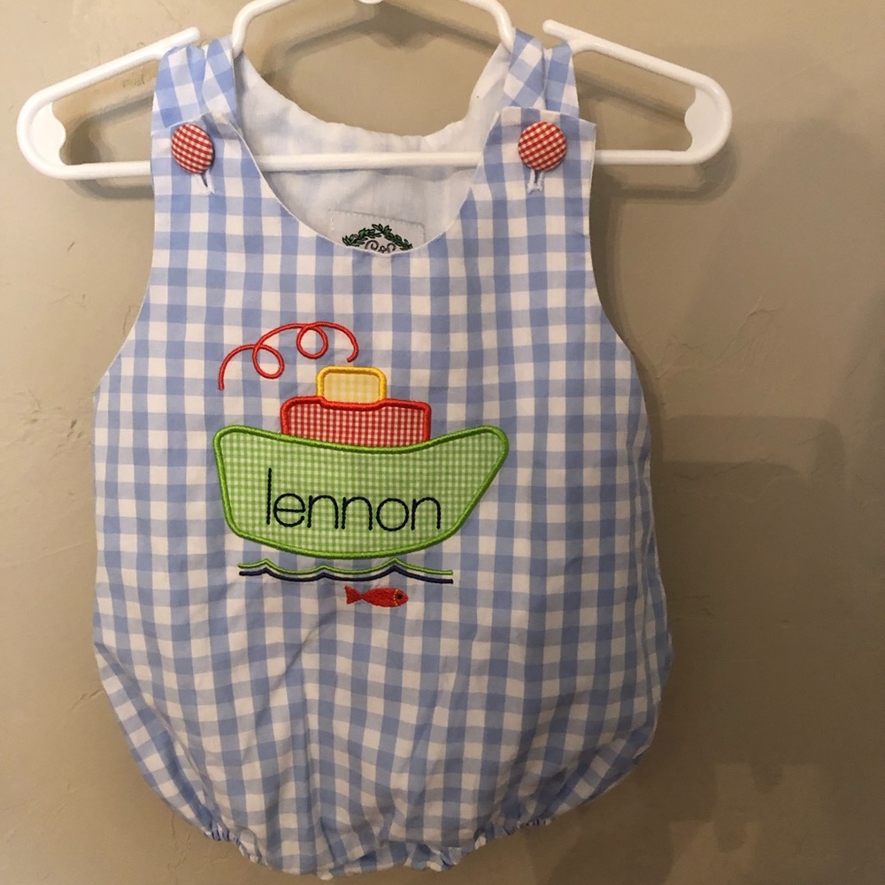 Cecil and Lou Gingham bubble with boat